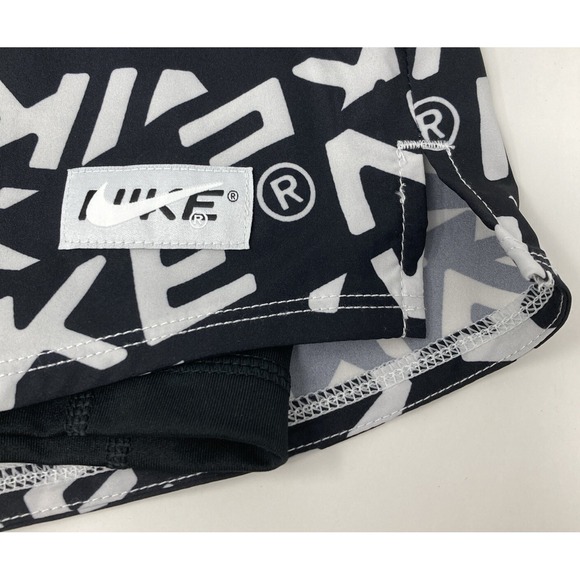 NIKE $52 Women's Dri-FIT One 2-in-1 Mid-Rise Shorts Black NWT XXL DX0090-025 - Picture 2 of 10